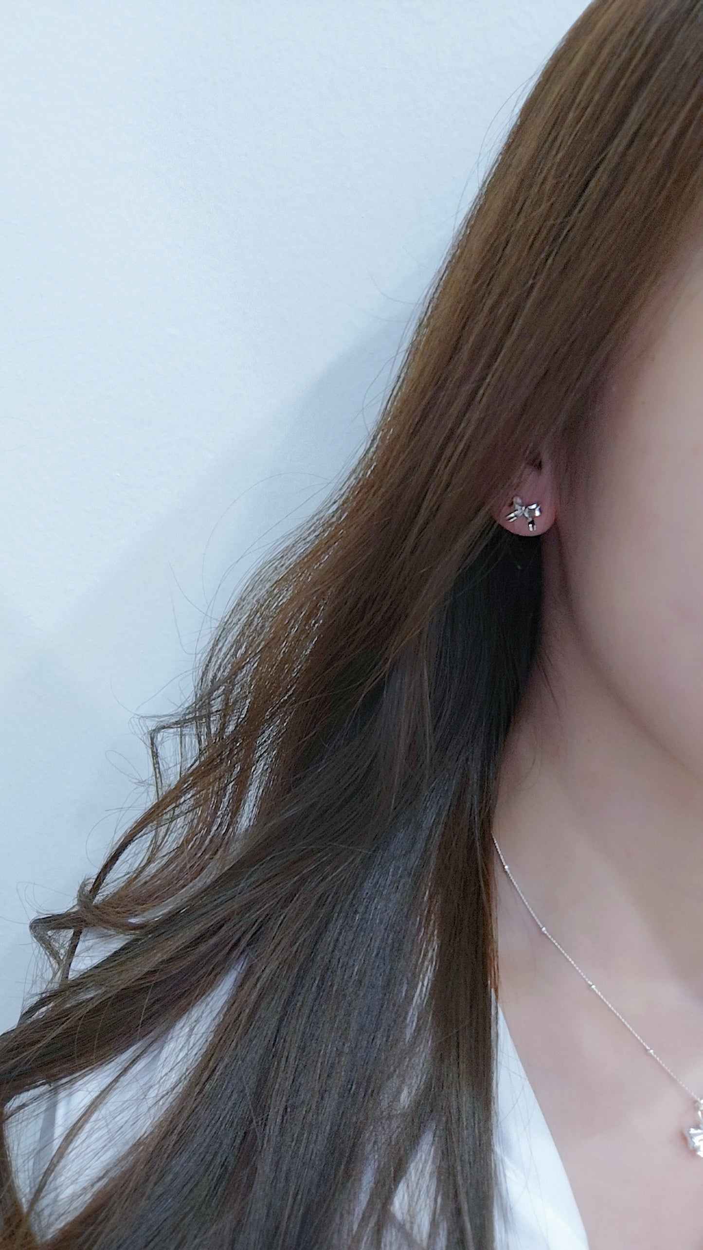 S999 Ribbon Stud Earrings