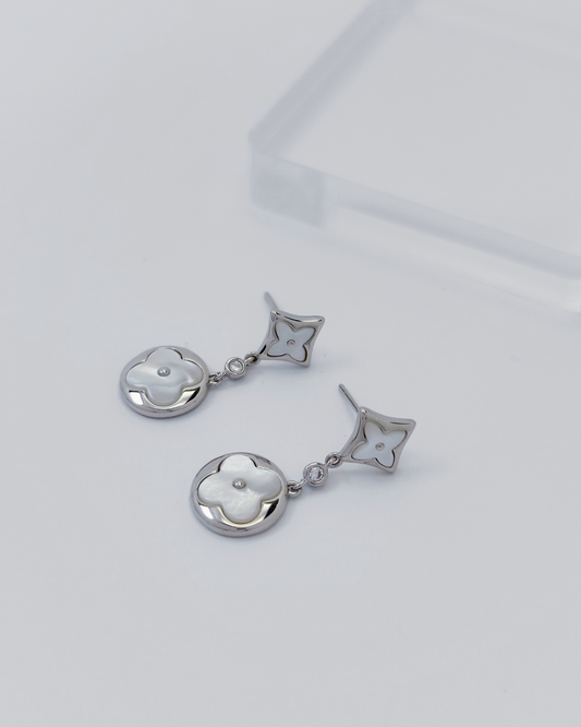 Charminz sterling silver daily earrings – minimalist design with S925 silver, perfect for clean and classy looks