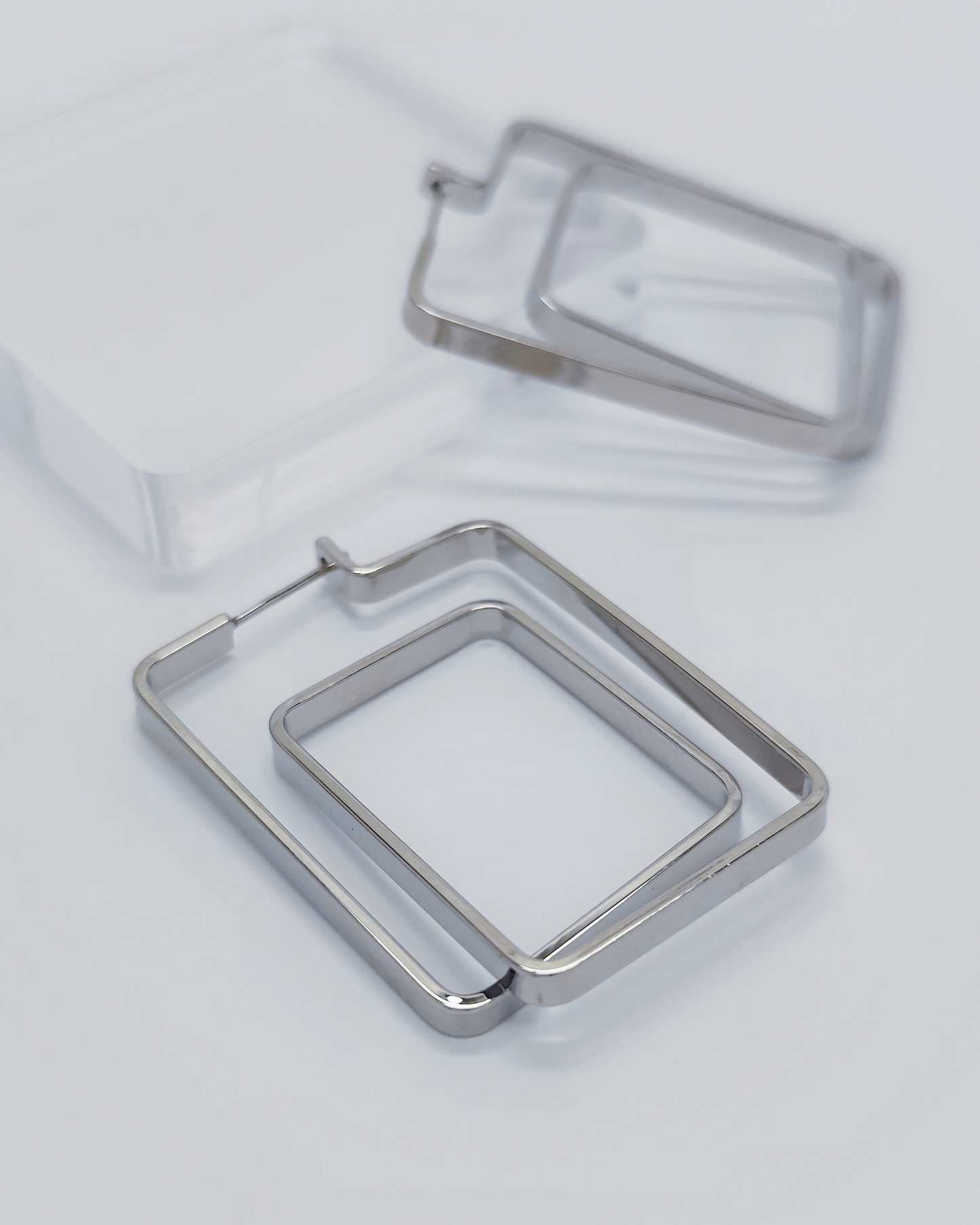 Trendy S925 silver earrings Malaysia – by Charminz, lightweight minimalist pieces that elevate your everyday look
