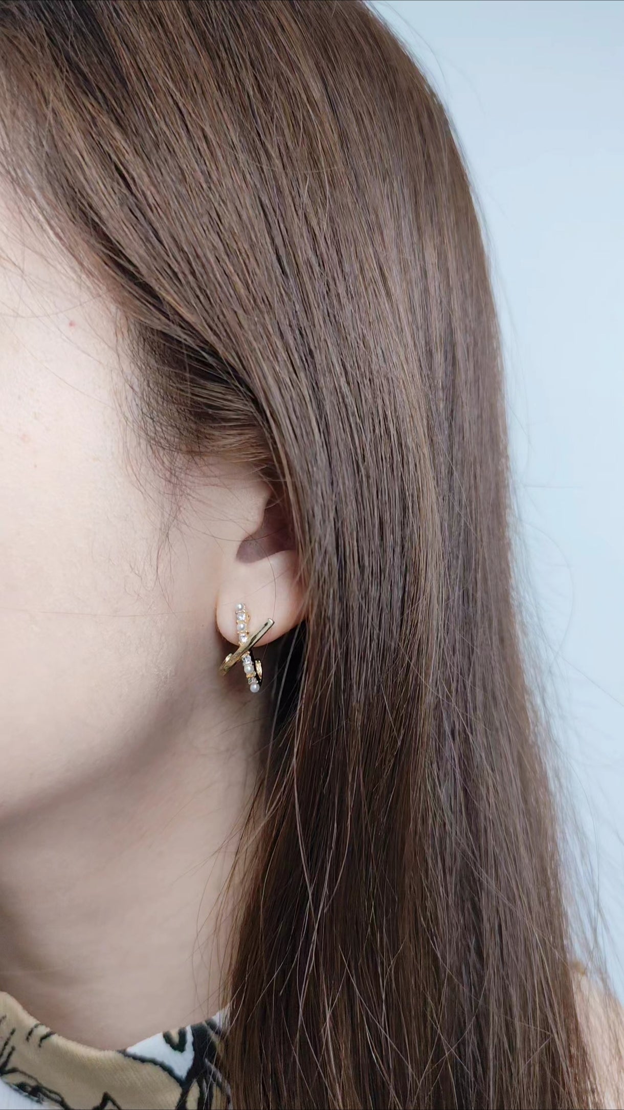 Luna Kiss Stud Earrings