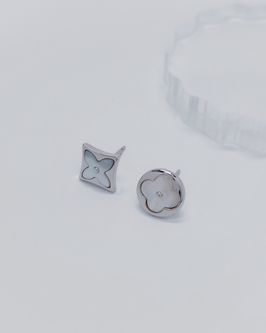 Simple and elegant sterling silver earrings by Charminz – hypoallergenic design, suitable for daily wear and sensitive skin