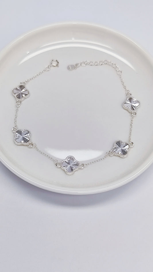 Clover Bracelet