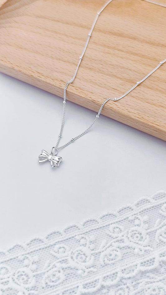 Sophie Ribbon Necklace