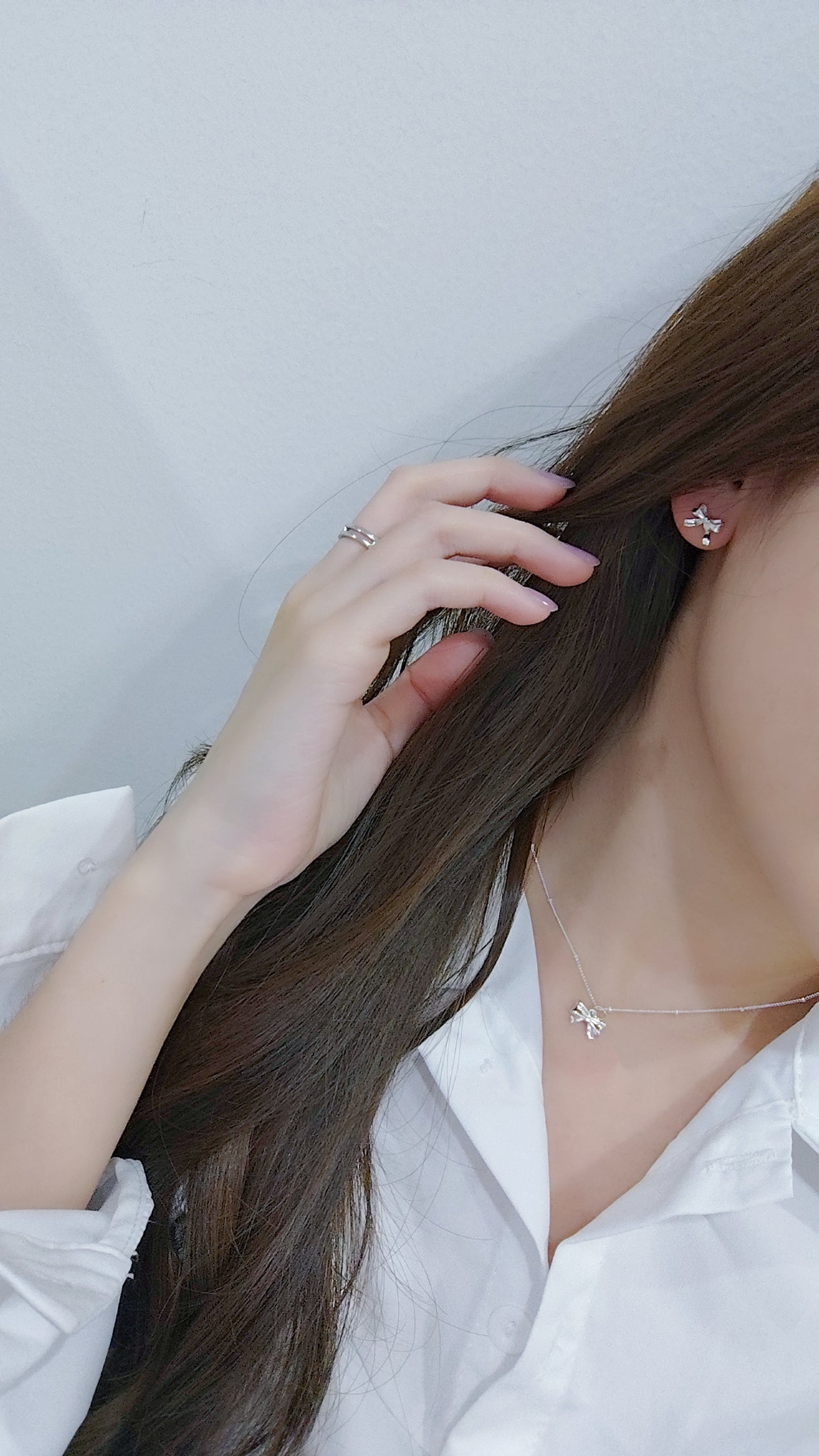 S999 Ribbon Stud Earrings