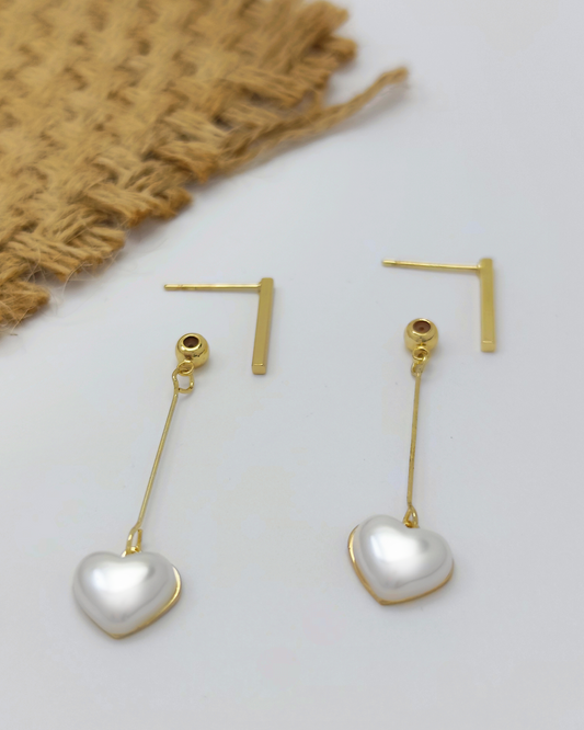 Elegant silver earrings Malaysia – minimalist S925 design from Charminz, perfect for sensitive skin and daily use