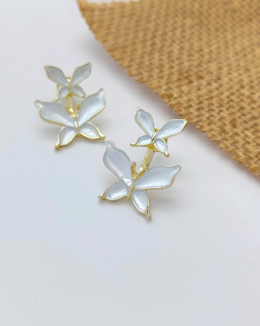 Elegant silver earrings Malaysia – minimalist S925 design from Charminz, perfect for sensitive skin and daily use