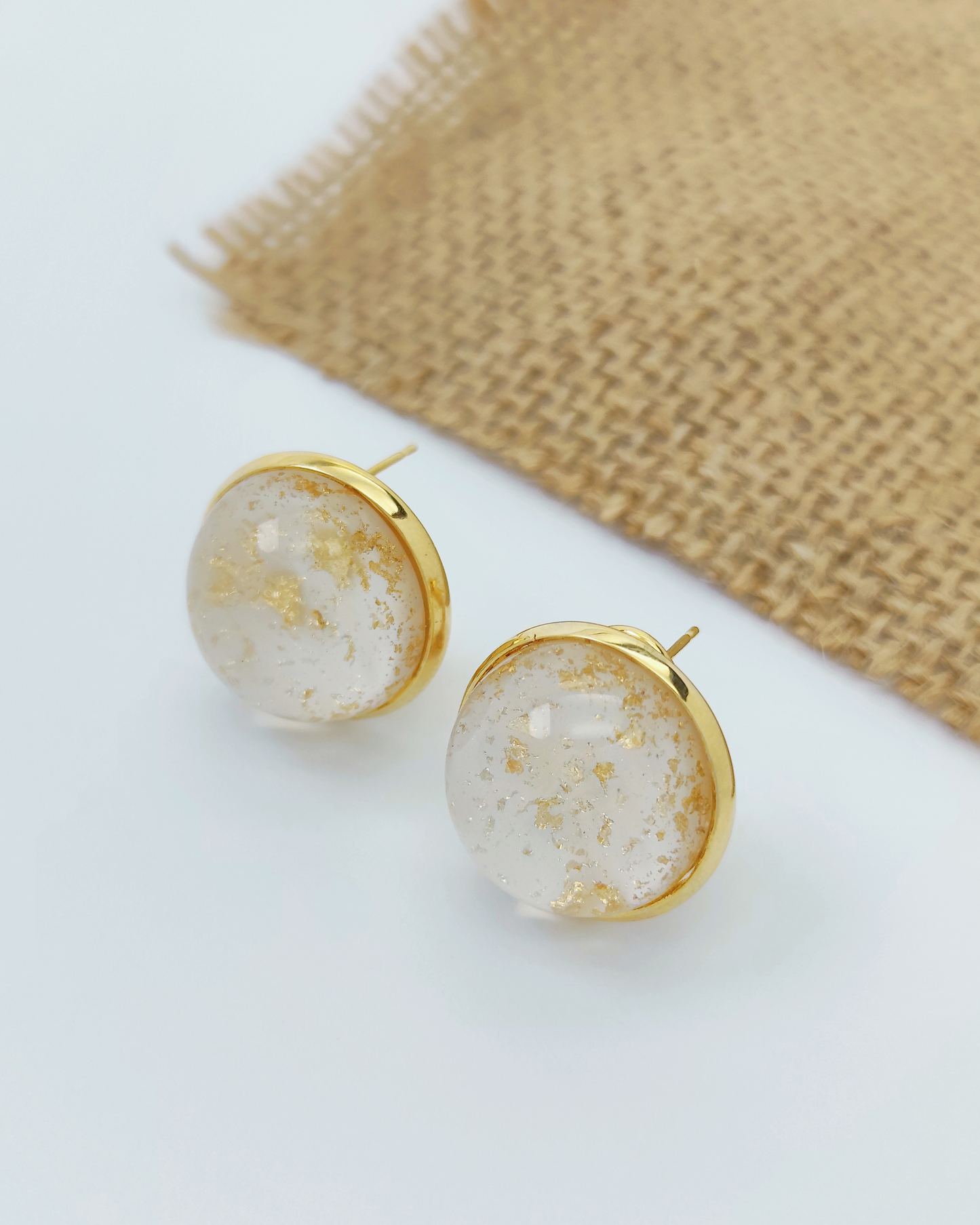 Elegant silver earrings Malaysia – minimalist S925 design from Charminz, perfect for sensitive skin and daily use