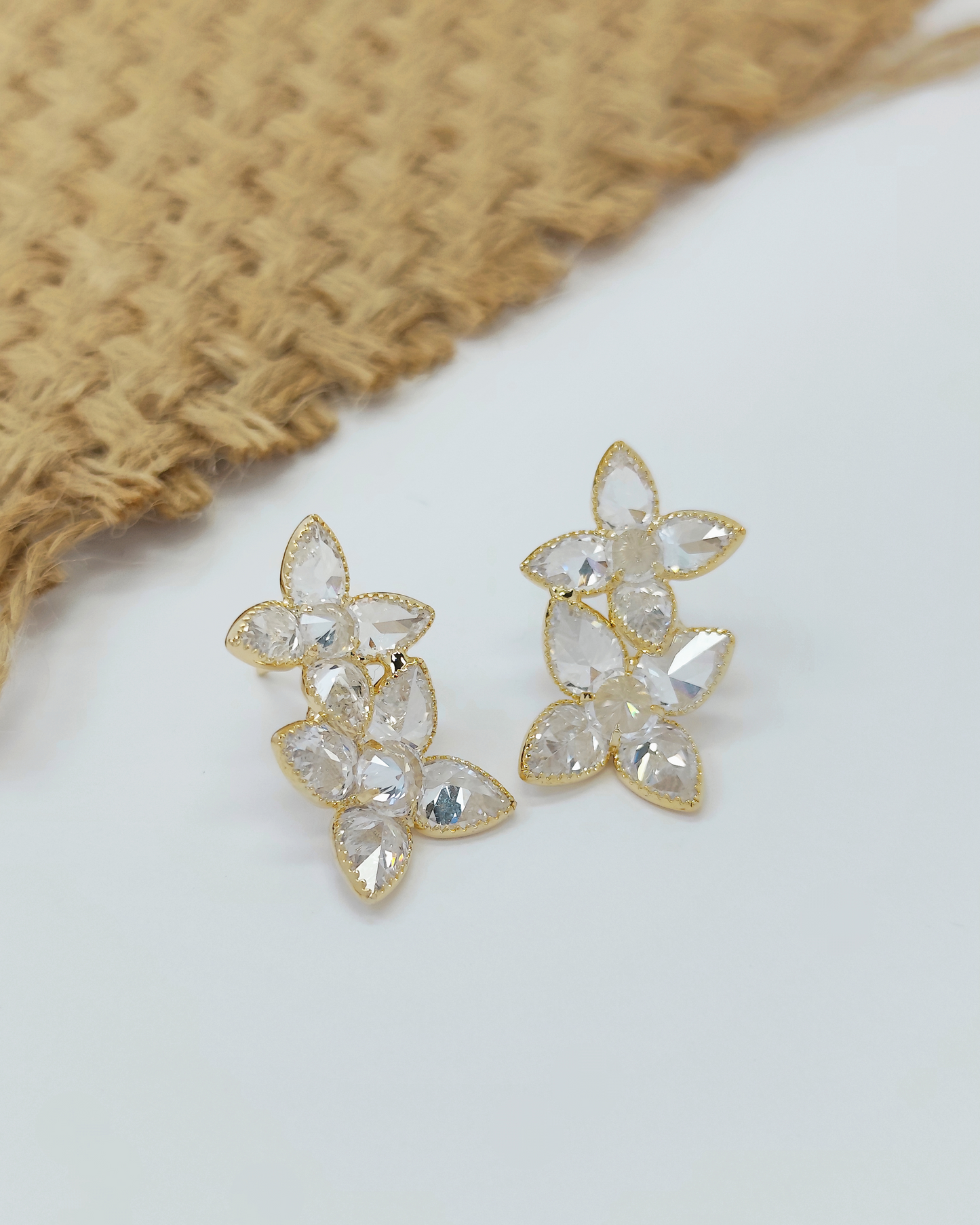 Charminz hypoallergenic silver earrings – S925 minimalist studs for casual, professional, or romantic looks
