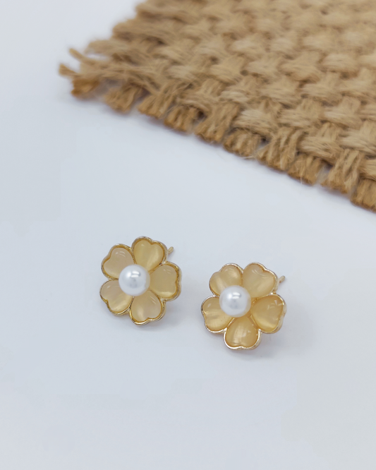 Charminz hypoallergenic silver earrings – S925 minimalist studs for casual, professional, or romantic looks
