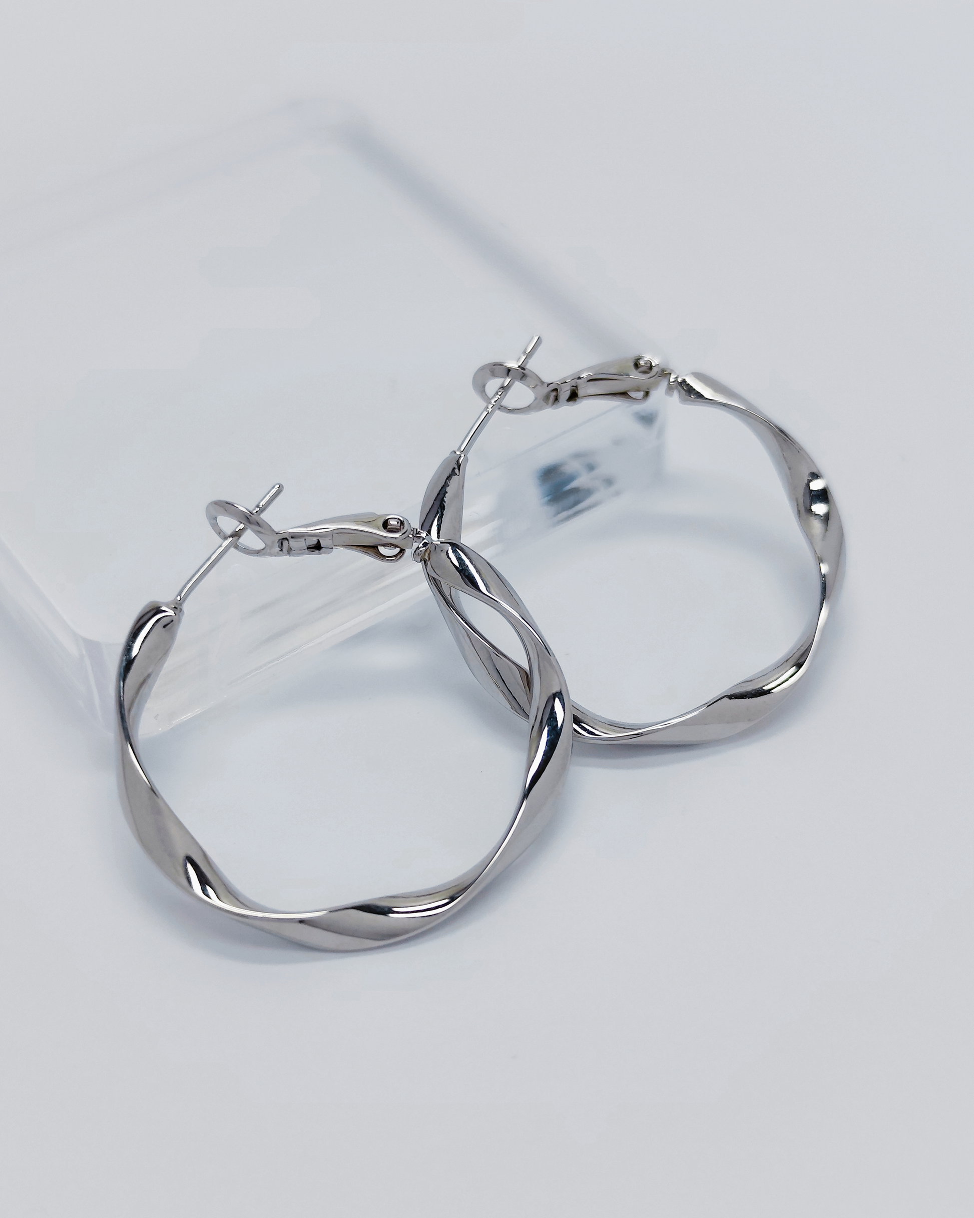 Charminz sterling silver daily earrings – minimalist design with S925 silver, perfect for clean and classy looks