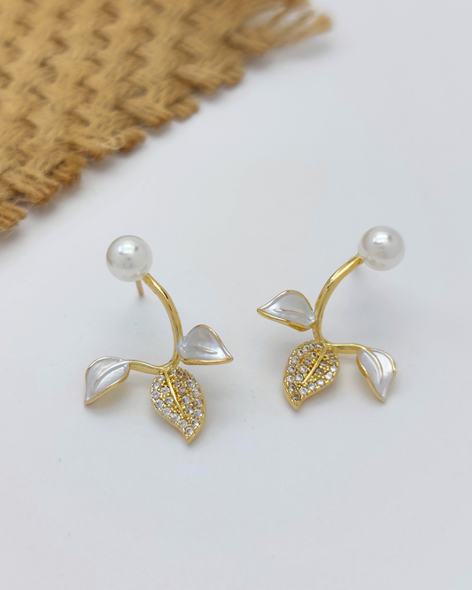 Charminz S925 sterling silver minimalist stud earrings – lightweight, hypoallergenic, and perfect for daily wear in Malaysia