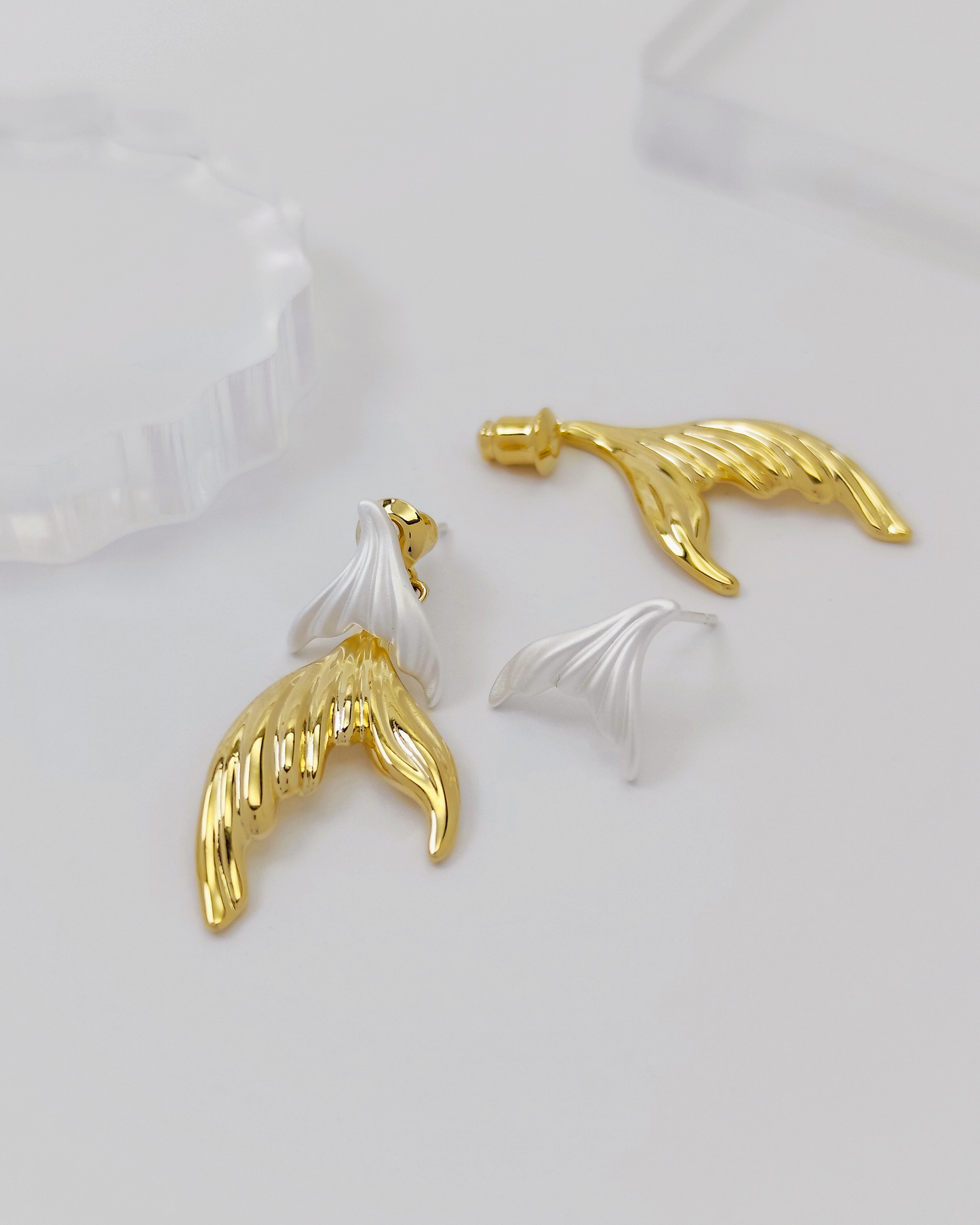 Charminz S925 sterling silver minimalist stud earrings – lightweight, hypoallergenic, and perfect for daily wear in Malaysia
