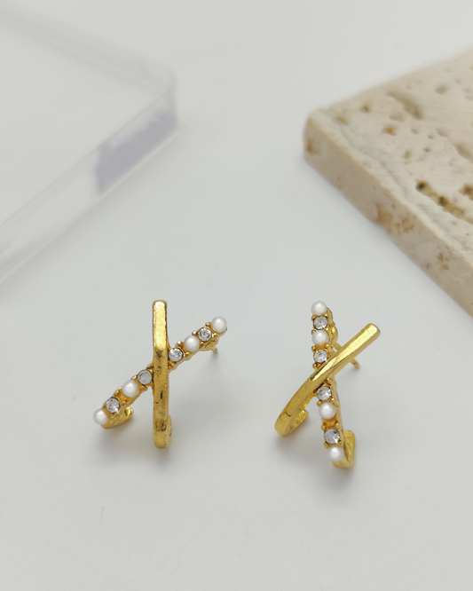Elegant women’s earrings by Charminz – made with genuine S925 silver, lightweight and hypoallergenic for everyday wear