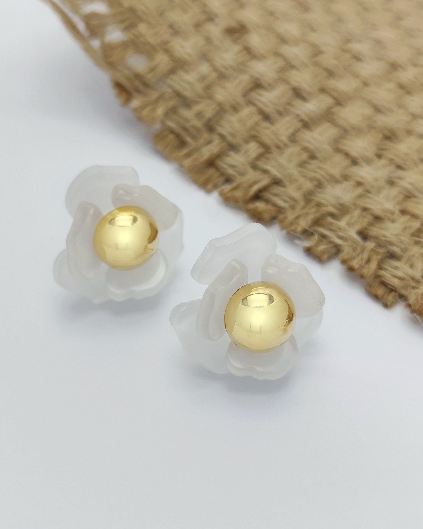 Elegant women’s earrings by Charminz – made with genuine S925 silver, lightweight and hypoallergenic for everyday wear