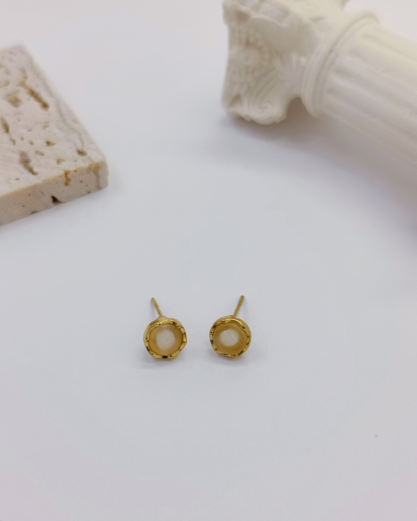 Trendy S925 silver earrings Malaysia – by Charminz, lightweight minimalist pieces that elevate your everyday look
