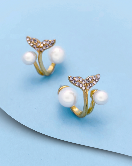 Trendy S925 silver earrings Malaysia – by Charminz, lightweight minimalist pieces that elevate your everyday look