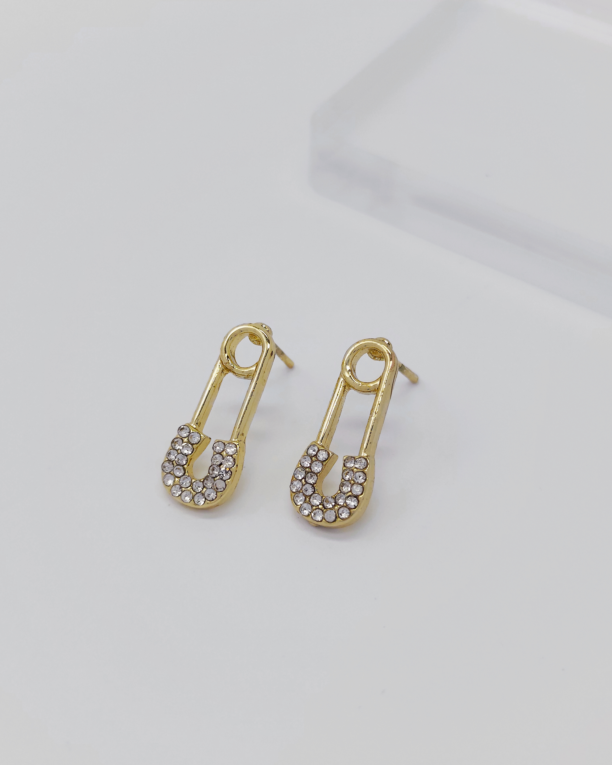 Trendy S925 silver earrings Malaysia – by Charminz, lightweight minimalist pieces that elevate your everyday look