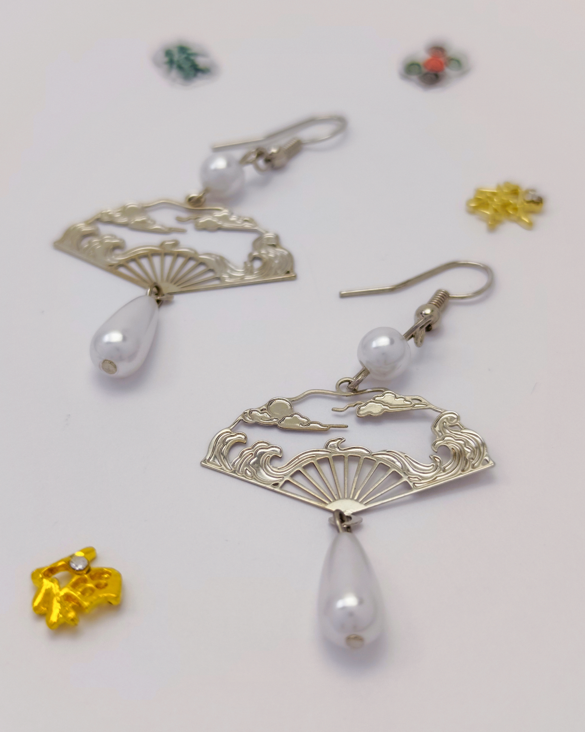 Elegant S925 silver earrings by Charminz – skin-friendly, stylish jewelry for women, suitable for work, gifting, or casual looks