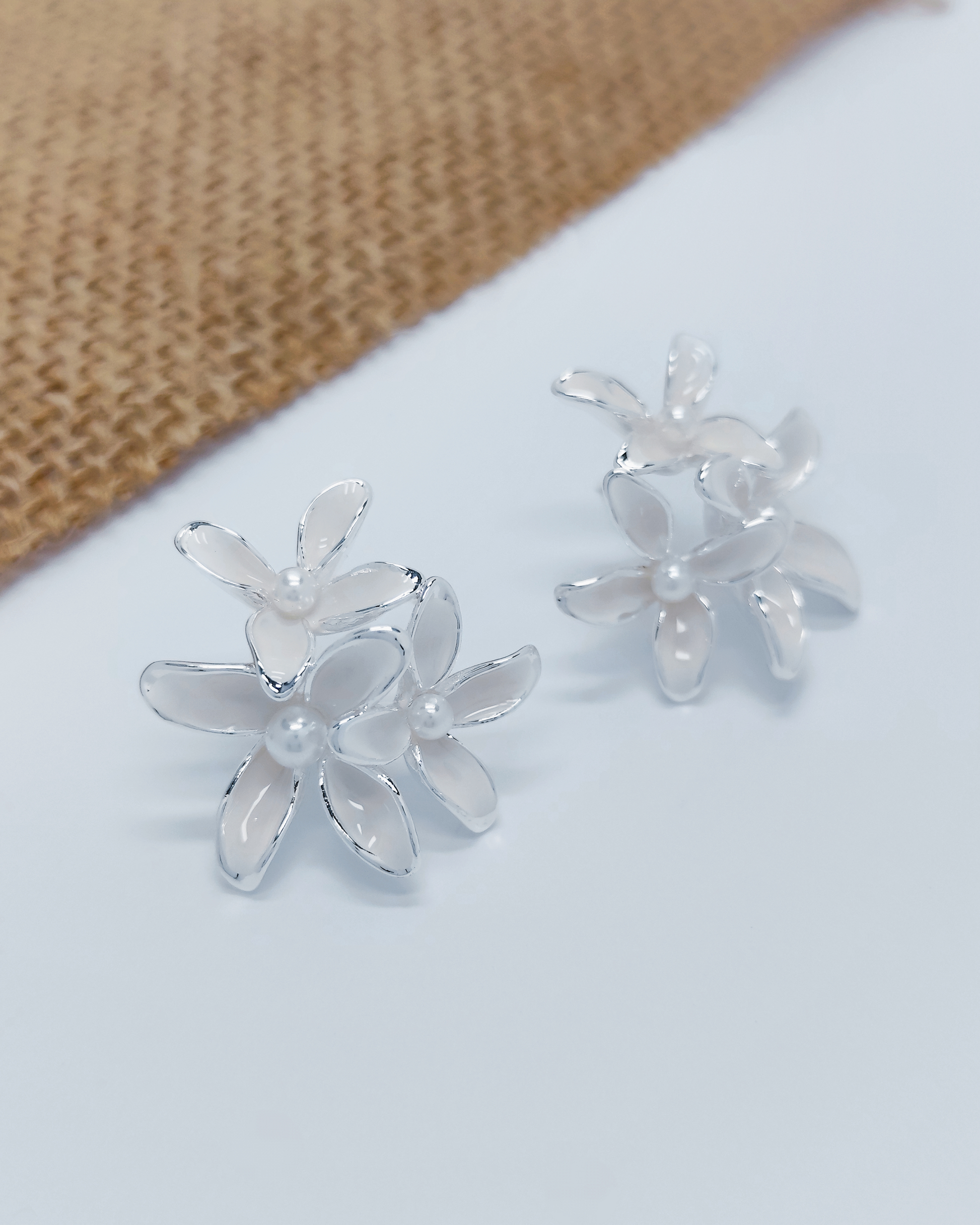 【HYERES LOR】25SS★ Essence Silver Flower Earrings Charminz | Elegant S925 Silver Earrings | Hypoallergenic Jewelry
