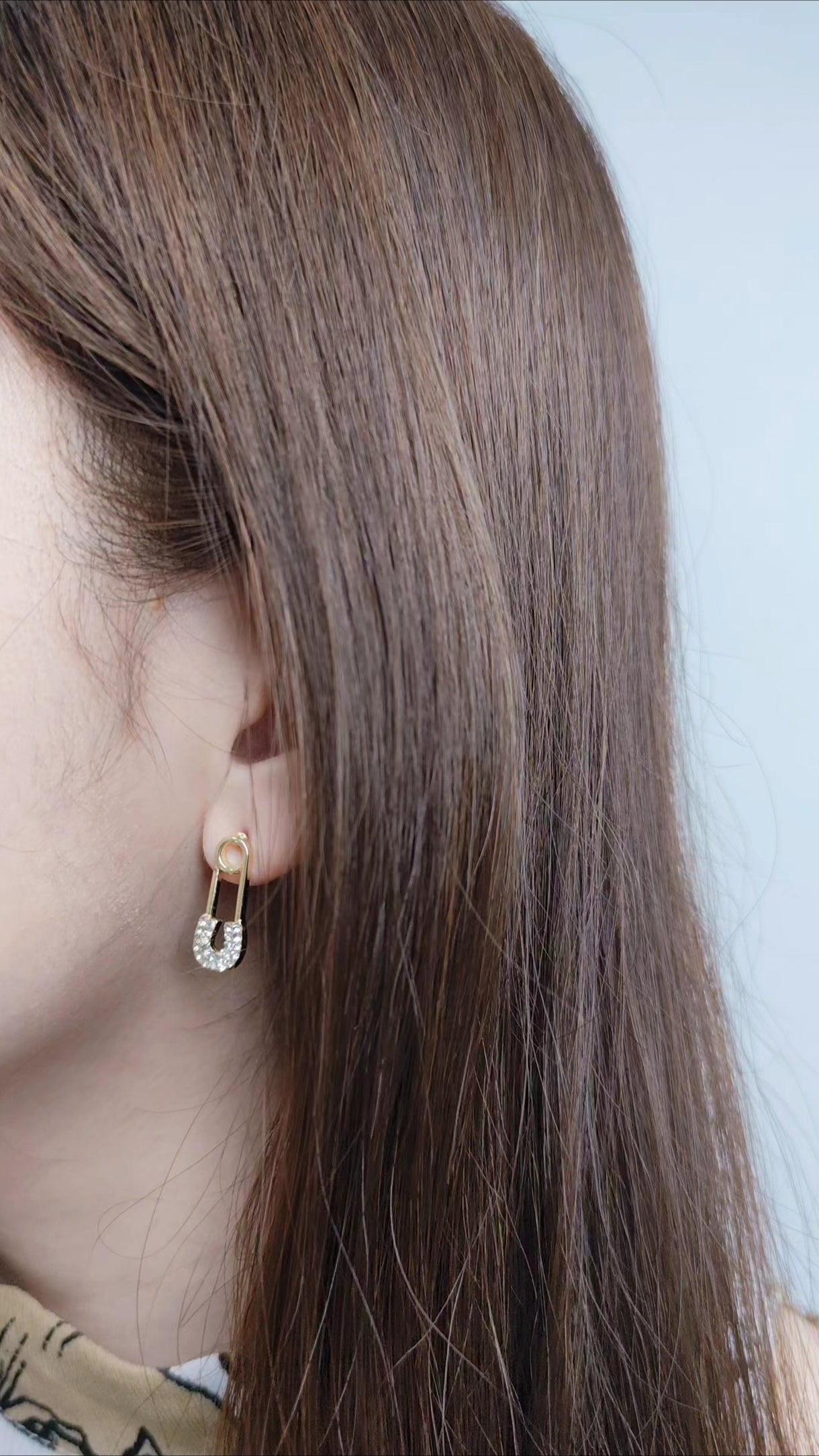 Secret Clasp Stud Earrings
