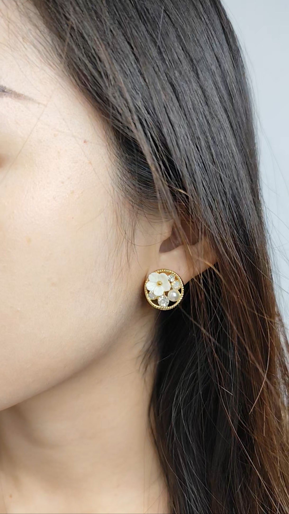 Pearl Petal Glow Stud Earrings