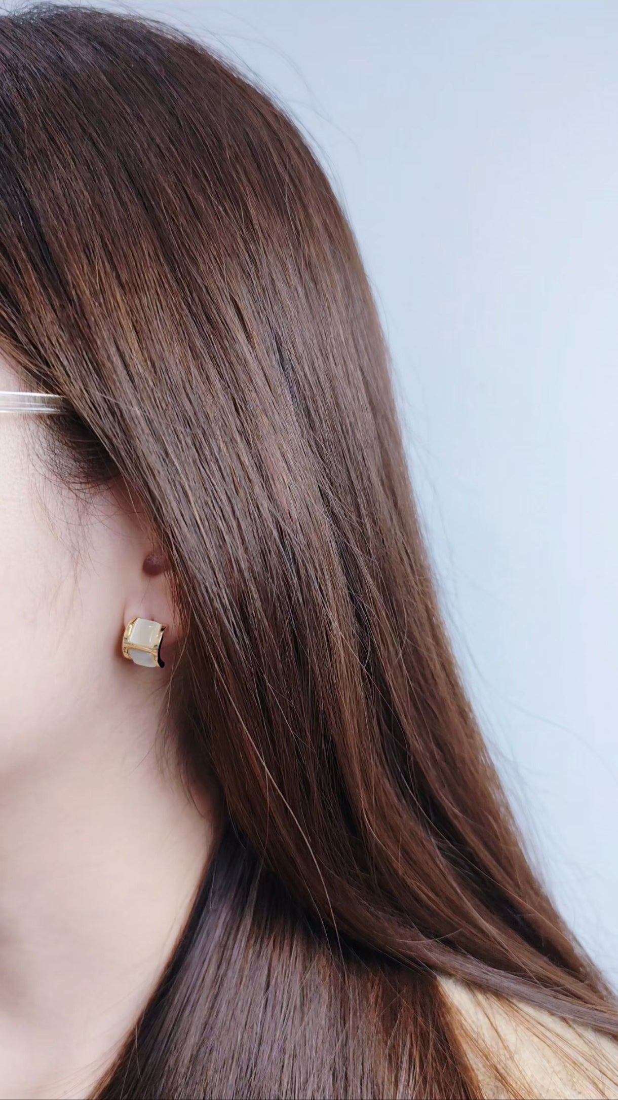 Alice Minimalist Stud Earrings