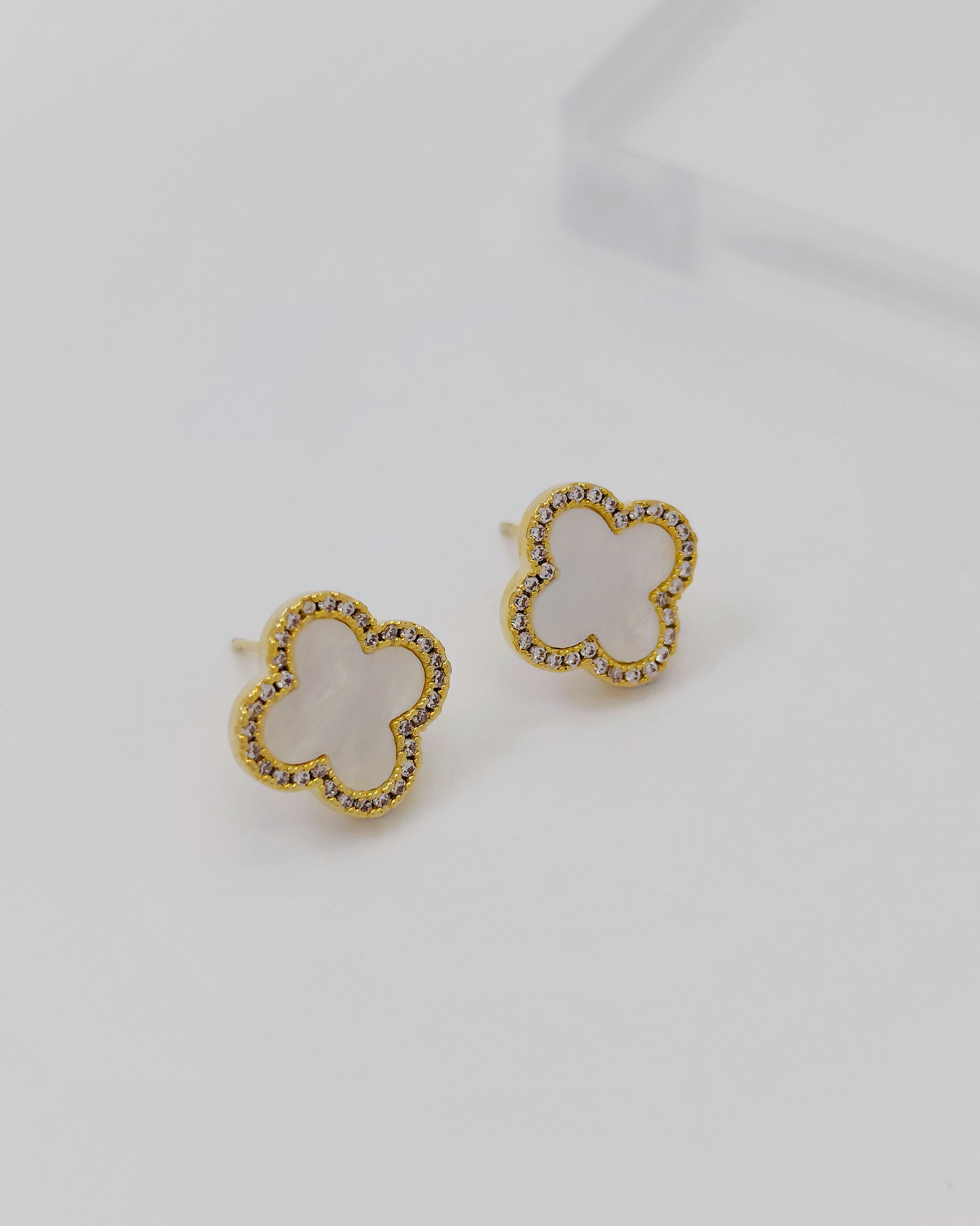 Skin-friendly S925 earrings Malaysia – minimalist and timeless designs by Charminz, ideal for gifting her something special
